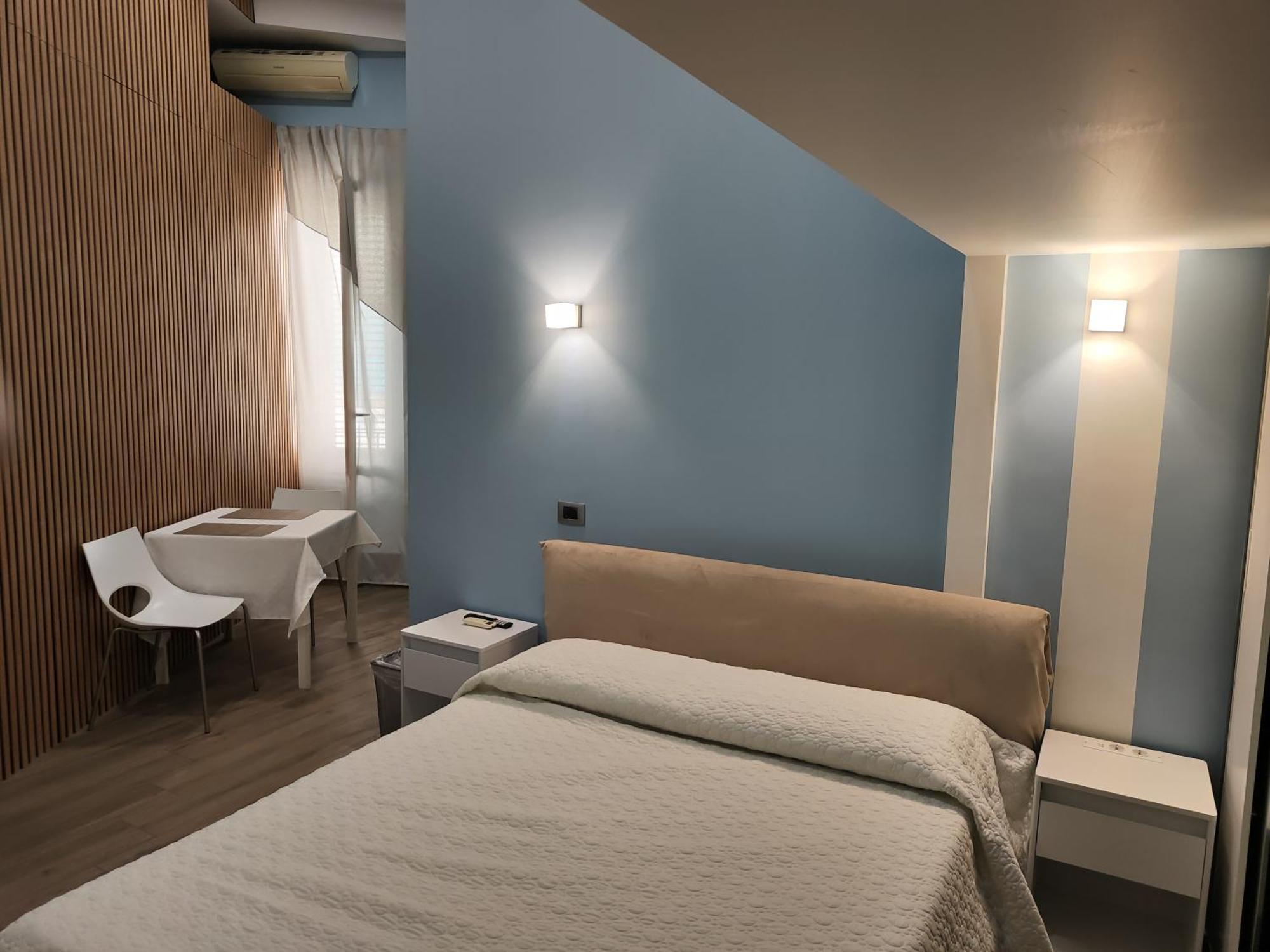 Parthenope 3*