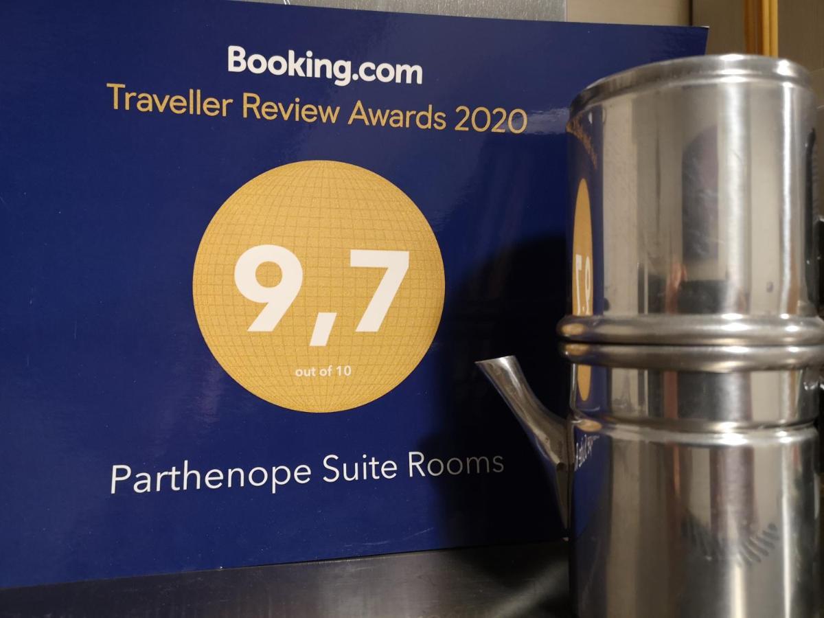 Couette-café Parthenope 3*